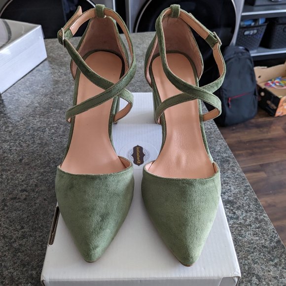 Green Velvet Wedding Heels - Bridal shoes, block heels, green velvet heels - Picture 5 of 8